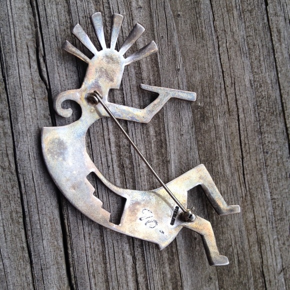 Vintage Sterling Silver Kokopelli Brooch - Picture 5 of 8